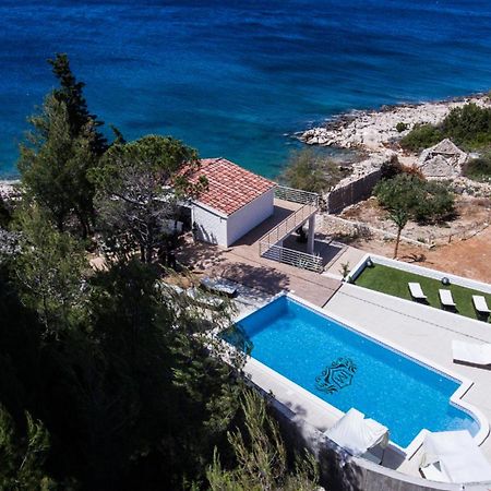 Villa Mendes Zastražišće Exterior foto
