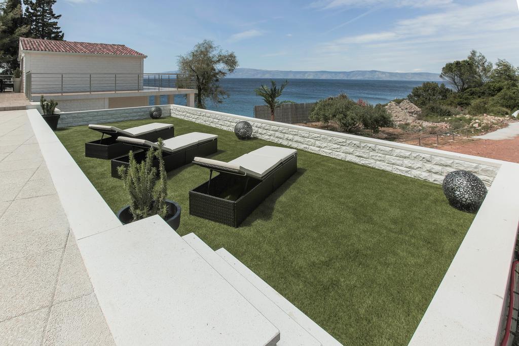 Villa Mendes Zastražišće Exterior foto